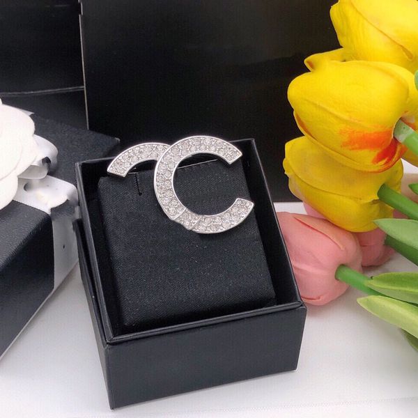designer brooch fashion women brooches metal luxury pins woman letter c wedding gift party ccity 342342, Gray
designer brooch fashion women brooches metal luxury pins woman letter c wedding gift party ccity 342342, Gray
