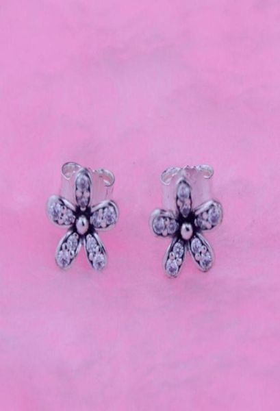 silver daisy earring stud with clear cz fits for jewelry 925 sterling silver earrings for women diy fashion christmas gift18006569335840, Golden;silver
silver daisy earring stud with clear cz fits for jewelry 925 sterling silver earrings for women diy fashion christmas gift18006569335840, Golden;silver