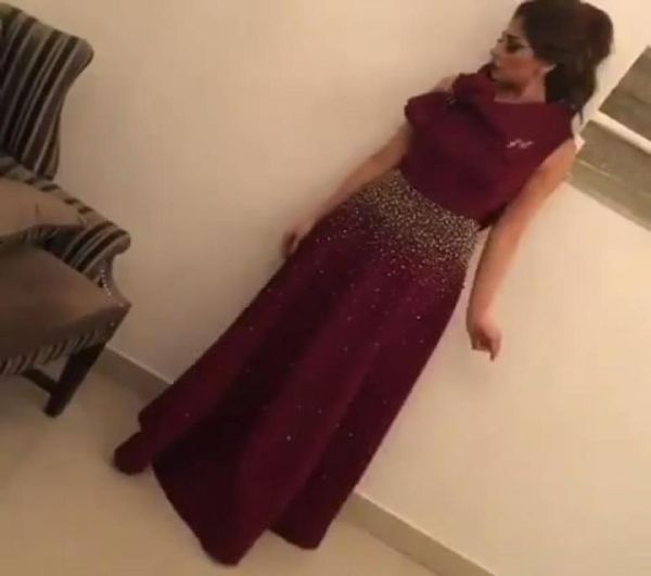 2017 prom gowns wine red asymmetrical neckline beaded a line princess skirt floor length evening dresses with bow tie9408414, Black
2017 prom gowns wine red asymmetrical neckline beaded a line princess skirt floor length evening dresses with bow tie9408414, Black