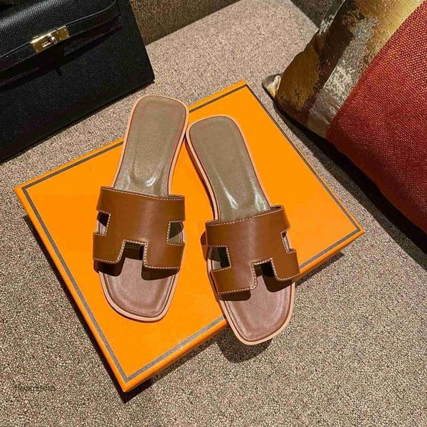 letter oran sandal luxury designer leather ladies sandals summer flat shoes fashion beach h women slippers slides flip flops women ladies sl
letter oran sandal luxury designer leather ladies sandals summer flat shoes fashion beach h women slippers slides flip flops women ladies sl