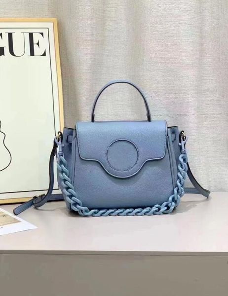 designer versageky bag tote shoulder handbag messenger bag luxurious fashion men woman summer new chain large capacity pu makeup crossbody b
designer versageky bag tote shoulder handbag messenger bag luxurious fashion men woman summer new chain large capacity pu makeup crossbody b