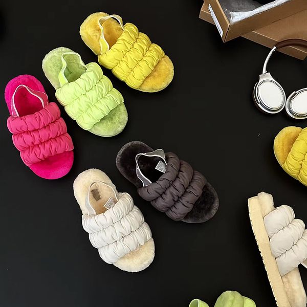 2023 designer women pure color wool slides slippers classic luxury fure fluffy furry warm sandals lady autumn winter outerdoor muffin bottom, Black
2023 designer women pure color wool slides slippers classic luxury fure fluffy furry warm sandals lady autumn winter outerdoor muffin bottom, Black