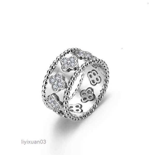 designer jewelry luxury classic 4/four leaf clover charm van kaleidoscope for girl women classic cleef diamond butterfly plated rose gold lu, Silver
designer jewelry luxury classic 4/four leaf clover charm van kaleidoscope for girl women classic cleef diamond butterfly plated rose gold lu, Silver
