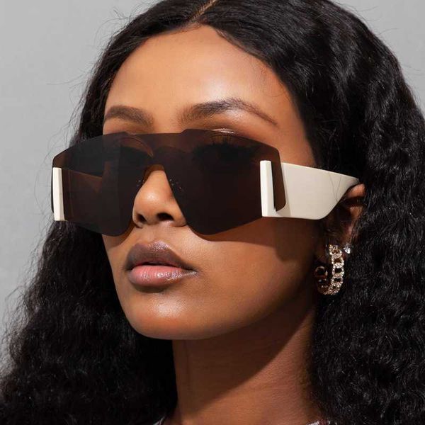 large new fashion one-piece frame sunglasses trend men's and women's wide leg sunglasses avant-garde glasses s21154, White;black
large new fashion one-piece frame sunglasses trend men's and women's wide leg sunglasses avant-garde glasses s21154, White;black