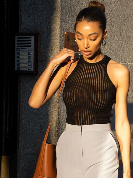 women's tanks camis fashion allmatch solid knit oneck halter shirt for woman 2023 summer ladies sleeveless elegant high qulity clothes, White
women's tanks camis fashion allmatch solid knit oneck halter shirt for woman 2023 summer ladies sleeveless elegant high qulity clothes, White