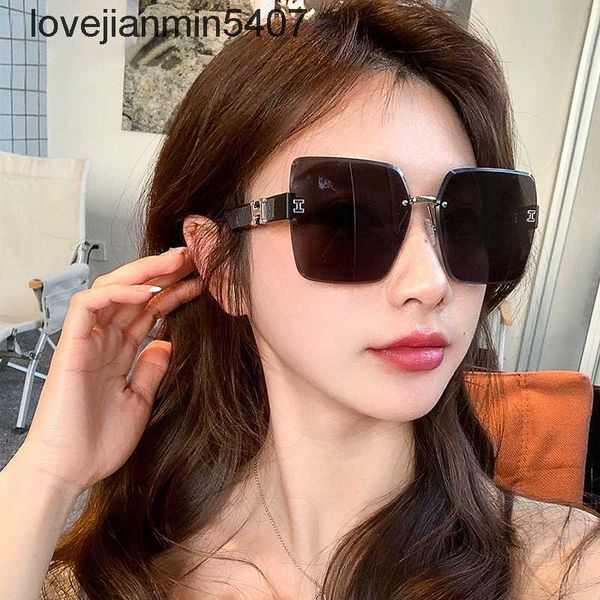 2023 luxury sunglasses factory for sale spring new fashion h family men's and women's framels sunglass 7710, White;black
2023 luxury sunglasses factory for sale spring new fashion h family men's and women's framels sunglass 7710, White;black
