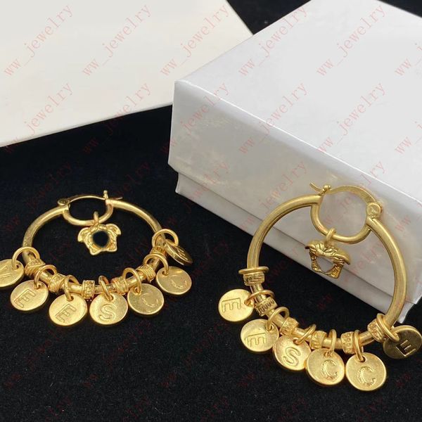 vintage beauty portrait logo geometric circle alphabet pendant earrings hoop huggie, brass tassel lion portrait exaggerated shape, women, Golden;silver
vintage beauty portrait logo geometric circle alphabet pendant earrings hoop huggie, brass tassel lion portrait exaggerated shape, women, Golden;silver