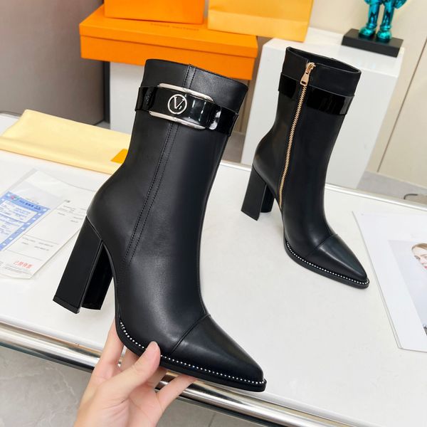 designer boots luxury brand genuine leather martin boots ankle booties woman short boot sneakers trainers slipper sandals by 9 w362 002, Black
designer boots luxury brand genuine leather martin boots ankle booties woman short boot sneakers trainers slipper sandals by 9 w362 002, Black