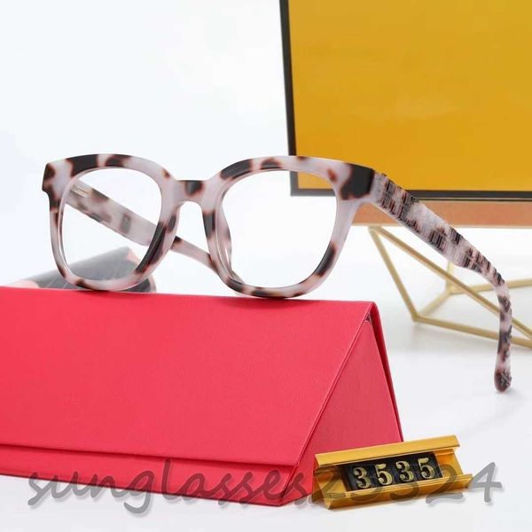 2023 designer sunglasses brand glasses outdoor shades fashion classic ladies luxury sunglass mirrors for women3535, White;black
2023 designer sunglasses brand glasses outdoor shades fashion classic ladies luxury sunglass mirrors for women3535, White;black