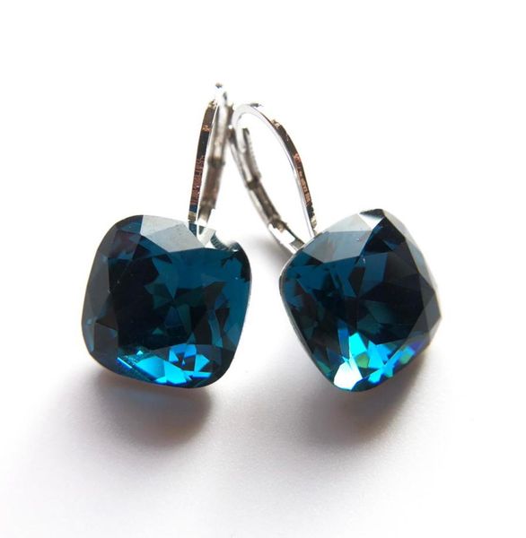 fashion square designers boucle d039oreille made with austria crystal for women stud earing fashion jewelry christmas7251421, Golden;silver
fashion square designers boucle d039oreille made with austria crystal for women stud earing fashion jewelry christmas7251421, Golden;silver
