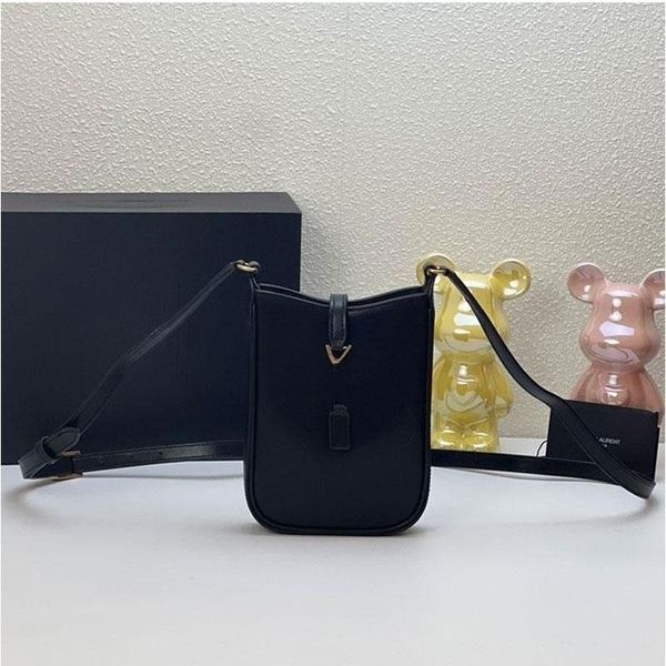 designer women's handbag men's tote crossbody bag fashion all-match leather wandering bag mini handbag purse network celebrity sta
designer women's handbag men's tote crossbody bag fashion all-match leather wandering bag mini handbag purse network celebrity sta