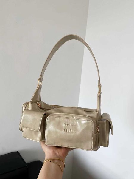 designer bags product popular internet fashion dark multi pocket small shoulder bag female girl miu tote bag 47ei
designer bags product popular internet fashion dark multi pocket small shoulder bag female girl miu tote bag 47ei