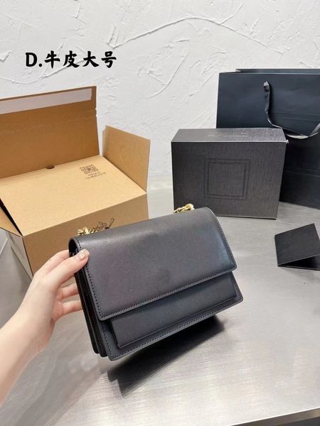 classic crossbody bag clamshell luxury designer sunset bag envelope tote shoulder smooth leather metal accessories metal logo tote
classic crossbody bag clamshell luxury designer sunset bag envelope tote shoulder smooth leather metal accessories metal logo tote