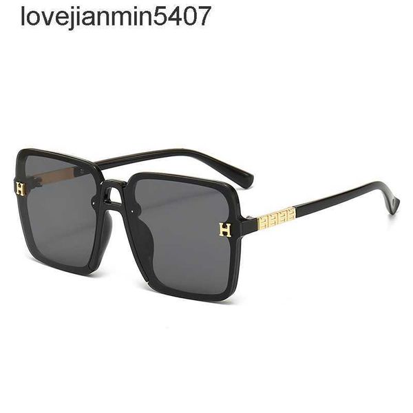 2023 luxury sunglasses factory for sale new h-house letter large box sunglass emma women's fashion, White;black
2023 luxury sunglasses factory for sale new h-house letter large box sunglass emma women's fashion, White;black