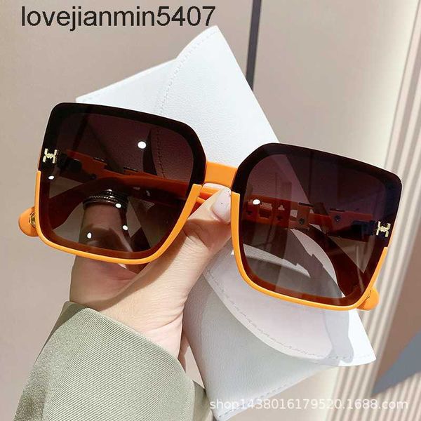 2023 luxury sunglasses factory for sale net red box sunglass women's new high-end sense h-home street p uv ristant travel driving 848, White;black
2023 luxury sunglasses factory for sale net red box sunglass women's new high-end sense h-home street p uv ristant travel driving 848, White;black