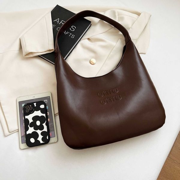 designer bags large capacity bag texture fashion shoulder bag shoulder bag miu tote bag t1t9
designer bags large capacity bag texture fashion shoulder bag shoulder bag miu tote bag t1t9
