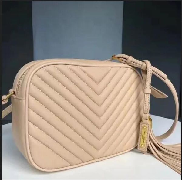 luxurys designers lou camera bags black cow skin women handbags classical lady shoulder bag crossbody purse
luxurys designers lou camera bags black cow skin women handbags classical lady shoulder bag crossbody purse