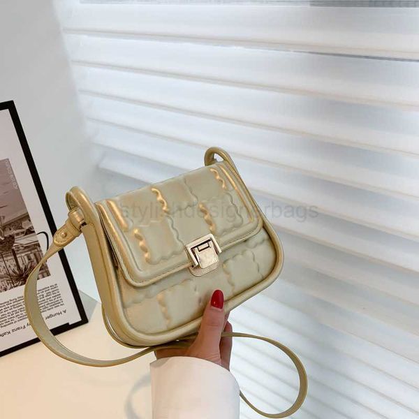 totes 2023 trendy new crossbody bag niche pressure plaid single shoulder underarm bag small fresh and high-end feeling lock buckle women
totes 2023 trendy new crossbody bag niche pressure plaid single shoulder underarm bag small fresh and high-end feeling lock buckle women
