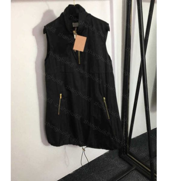 23ss womens designer clothing women dresses summer dress zipper double pocket hem drawstring logo letter jacquard standing collar vest dress, Black;gray
23ss womens designer clothing women dresses summer dress zipper double pocket hem drawstring logo letter jacquard standing collar vest dress, Black;gray
