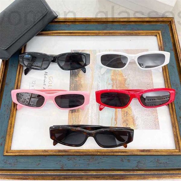 sunglasses designer 22 year ins style fashionable and versatile small frame cat's eye sunglasses runway cl40530 55fq, White;black
sunglasses designer 22 year ins style fashionable and versatile small frame cat's eye sunglasses runway cl40530 55fq, White;black