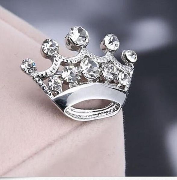 selling silver tone clear crystal small crown pin brooch very cute alloy women collar pins wedding bridal jewelry accessories 8342113, Gray
selling silver tone clear crystal small crown pin brooch very cute alloy women collar pins wedding bridal jewelry accessories 8342113, Gray