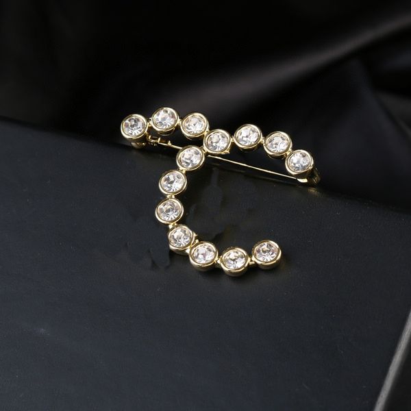 designer brooch fashion women brooches metal luxury pins woman letter c wedding gift party ccity 5445, Gray
designer brooch fashion women brooches metal luxury pins woman letter c wedding gift party ccity 5445, Gray