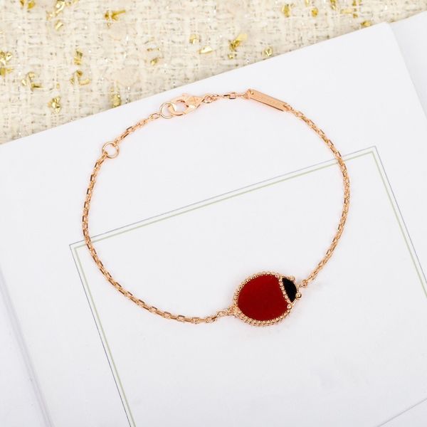 luxury jewelry love bracelet women's van charm cleef bracelet fashion jewelry stainless steel chain jeweler gilded designer bracelet la, Golden;silver
luxury jewelry love bracelet women's van charm cleef bracelet fashion jewelry stainless steel chain jeweler gilded designer bracelet la, Golden;silver