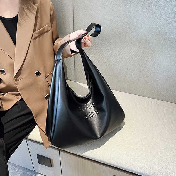 designer bags underarm bag fashion solid color small crowd shoulder large capacity women's commuting work miu tote bag 9iyo
designer bags underarm bag fashion solid color small crowd shoulder large capacity women's commuting work miu tote bag 9iyo