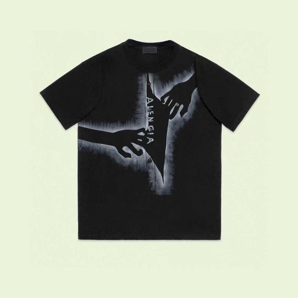 23ss high edition b family summer new t-shirt couple loose relaxed fashion versatile short sleeve, White;black
23ss high edition b family summer new t-shirt couple loose relaxed fashion versatile short sleeve, White;black