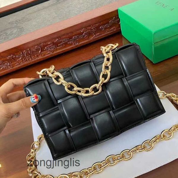 leisure one-shoulder winter venetas autumn bags chain fashion cassettes knitted botteges simple bag crossbody 2023 s310
leisure one-shoulder winter venetas autumn bags chain fashion cassettes knitted botteges simple bag crossbody 2023 s310