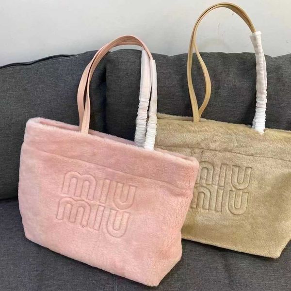 designer bags plush shoulder bag women's bag sweet solid color handbag fashion letter embossed bag miu tote bag 7zc6
designer bags plush shoulder bag women's bag sweet solid color handbag fashion letter embossed bag miu tote bag 7zc6