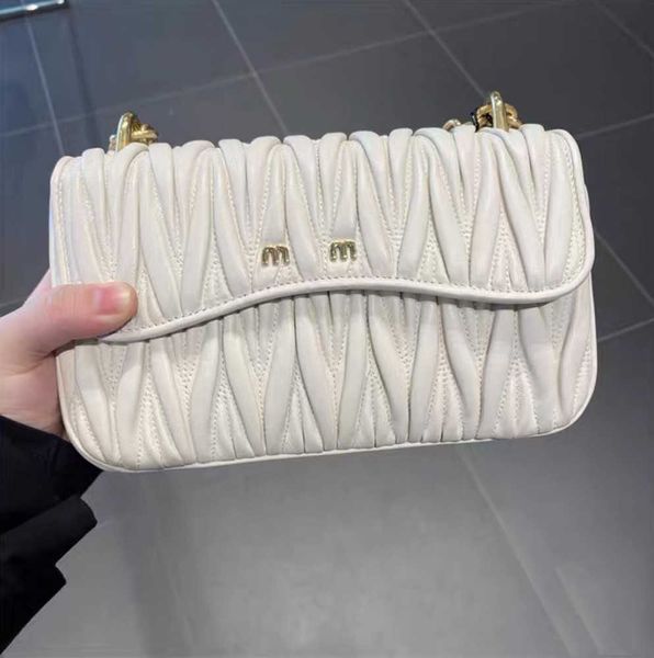 luxury women's retro underarm bags fashion handbags casual shoulder designer bag fashion goes with everything
luxury women's retro underarm bags fashion handbags casual shoulder designer bag fashion goes with everything