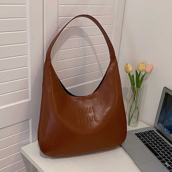 designer bags underarm bag shoulder bag texture women's bag soft leather solid color bag portable women's bag miu tote bag 7a42
designer bags underarm bag shoulder bag texture women's bag soft leather solid color bag portable women's bag miu tote bag 7a42