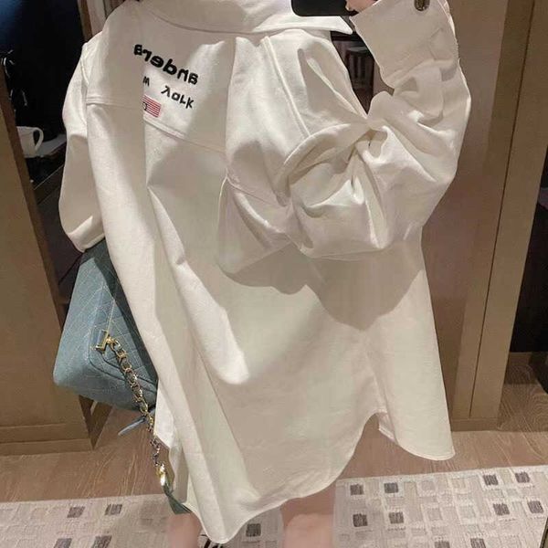 23ss new designer shirt loose washed denim shirt jacket slim fit embroidery letter blouse cardigan long sleeved shirts womens clothing, White
23ss new designer shirt loose washed denim shirt jacket slim fit embroidery letter blouse cardigan long sleeved shirts womens clothing, White