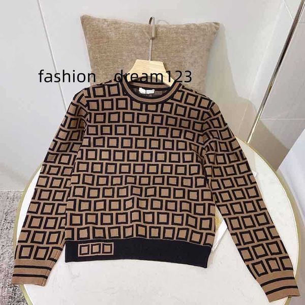 sweaters designer women fashion womens v-neck knit cradigan classic leeter coats long sleeve lady sweatshirt sweater autumn trendy 3 styles, White;black
sweaters designer women fashion womens v-neck knit cradigan classic leeter coats long sleeve lady sweatshirt sweater autumn trendy 3 styles, White;black