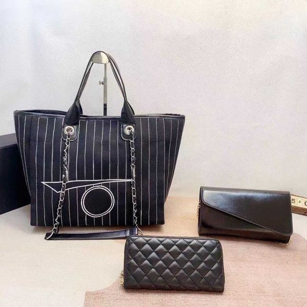 luxury bags designer womens tote cc clutch flap handbag classic famous bag travel crossbody summer shoulder wallet purses 3 pieces
luxury bags designer womens tote cc clutch flap handbag classic famous bag travel crossbody summer shoulder wallet purses 3 pieces