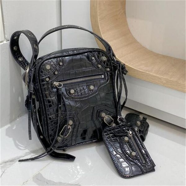 designer bags le cagole men women bags handbag shoulder fashion rivet motorcycle genuine leather purse cross bag224w
designer bags le cagole men women bags handbag shoulder fashion rivet motorcycle genuine leather purse cross bag224w