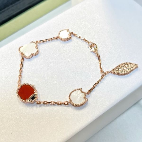 luxury jewelry love bracelet women's van charm cleef bracelet fashion jewelry stainless steel chain jeweler gilded designer bracelet la, Golden;silver
luxury jewelry love bracelet women's van charm cleef bracelet fashion jewelry stainless steel chain jeweler gilded designer bracelet la, Golden;silver