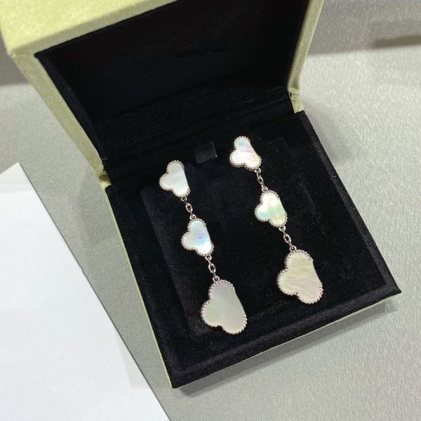 elegant women's earrings van designer cleef jewelry earrings stainless steel love simple casual luxury rose gold plated earrings woeuba, Golden;silver
elegant women's earrings van designer cleef jewelry earrings stainless steel love simple casual luxury rose gold plated earrings woeuba, Golden;silver