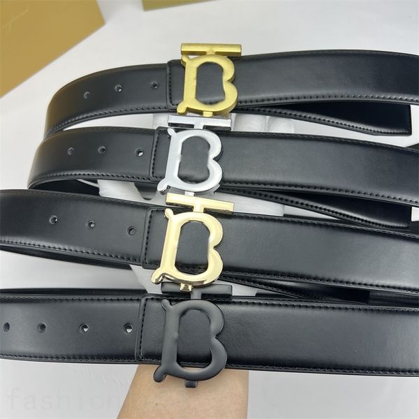 reversibly leather belt for man designer luxury belts women black brown solid color ceinture popular silver plated letter check stripe fashi
reversibly leather belt for man designer luxury belts women black brown solid color ceinture popular silver plated letter check stripe fashi
