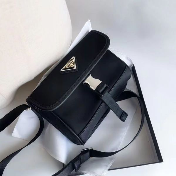 general goods exquisite high appearance level nylon crossbody bag lightweight bag cover type shoulder bag
general goods exquisite high appearance level nylon crossbody bag lightweight bag cover type shoulder bag