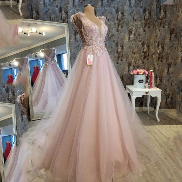 luxury dubai pink evening dresses v-neck sleeves 2023 elegant beaded tull arabic long formal dress for women party prom dress, Black;red
luxury dubai pink evening dresses v-neck sleeves 2023 elegant beaded tull arabic long formal dress for women party prom dress, Black;red