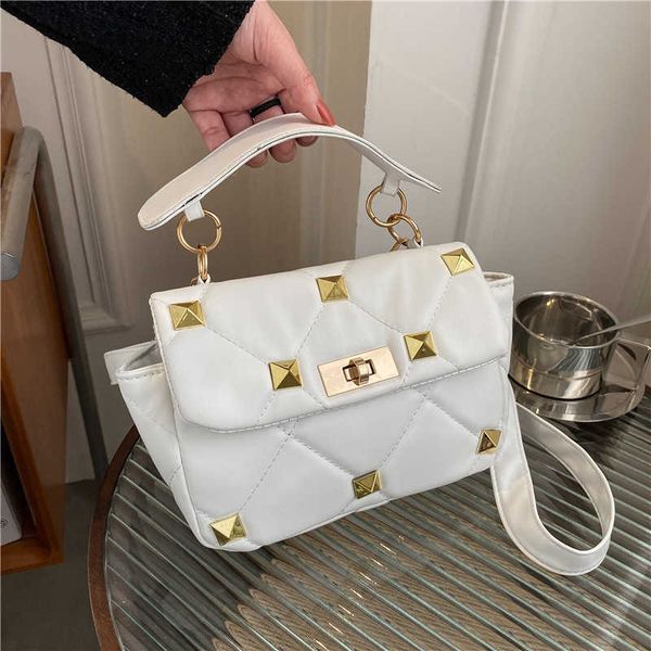for ladiesthis velatninio woman bags designer years bag womens spring new fashion internet celebrity ins portable small square korean versio
for ladiesthis velatninio woman bags designer years bag womens spring new fashion internet celebrity ins portable small square korean versio