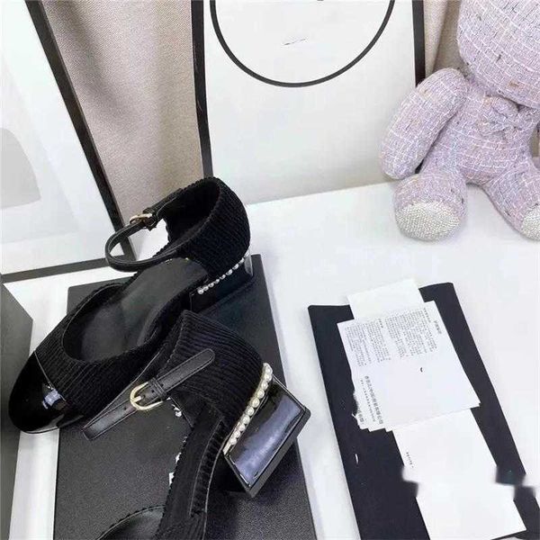 2023-women's designer shoes round head high grade leather sole multifunctional shallow mouth temperament classic black and white matchi
2023-women's designer shoes round head high grade leather sole multifunctional shallow mouth temperament classic black and white matchi