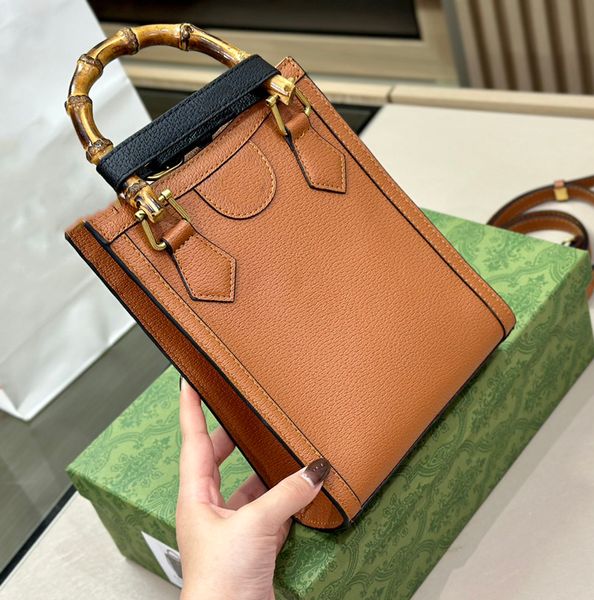 luxury designer totes handbag elegant fashion diamond shaped handbag travelling shoulder tote bag women's travel shopping bags
luxury designer totes handbag elegant fashion diamond shaped handbag travelling shoulder tote bag women's travel shopping bags