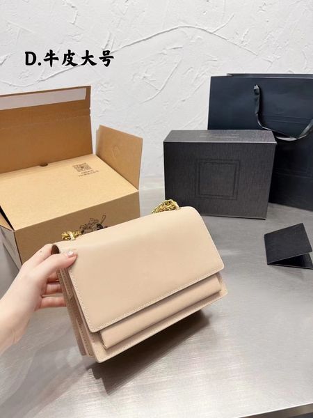 classic crossbody bag clamshell luxury designer envelope tote shoulder smooth leather metal accessories metal logo tote22cm
classic crossbody bag clamshell luxury designer envelope tote shoulder smooth leather metal accessories metal logo tote22cm
