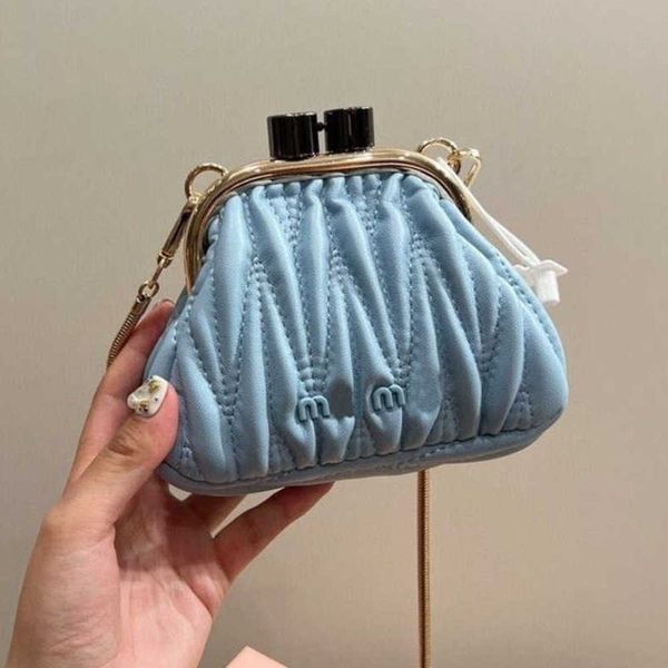 luxury clip bags miu designer shoulder bags women fashion chain crossbody purse 15cm mini dumpling handbag messenger french minority
luxury clip bags miu designer shoulder bags women fashion chain crossbody purse 15cm mini dumpling handbag messenger french minority