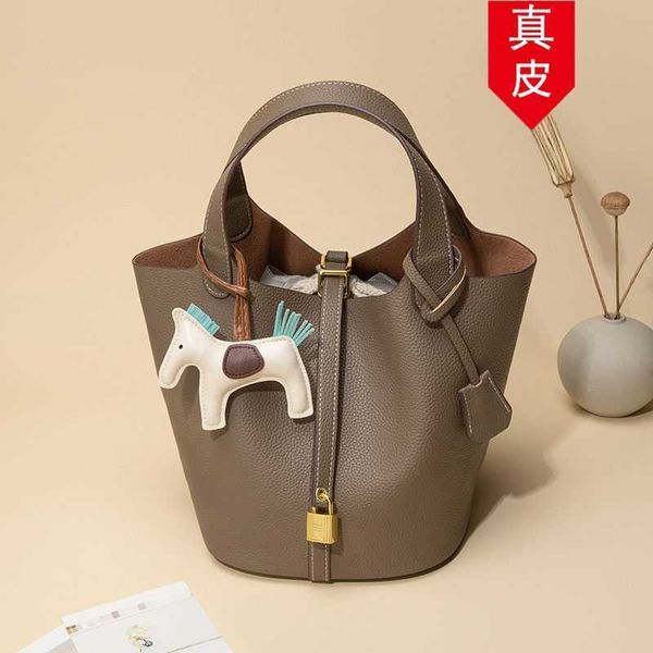 picotin lock luxury designer tote bags h home online store genuine leather handheld bag for women 2023 new basket womens large capacity comm
picotin lock luxury designer tote bags h home online store genuine leather handheld bag for women 2023 new basket womens large capacity comm