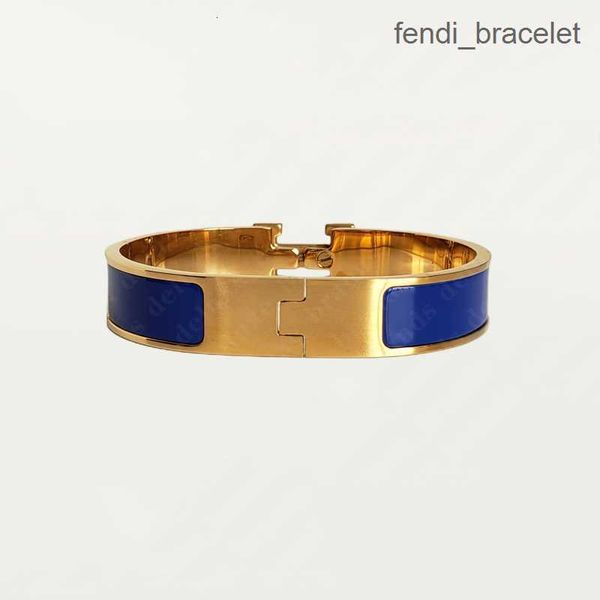 classic designer 18k gold bracelet men women birthday gift mother's day jewellery holiday gift, Black
classic designer 18k gold bracelet men women birthday gift mother's day jewellery holiday gift, Black