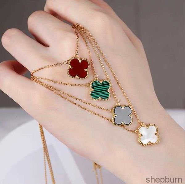 van-clef arpes designer pendant necklaces for women elegant 4/four leaf clover locket necklace highly quality choker chains jewelry 18k plat, Silver
van-clef arpes designer pendant necklaces for women elegant 4/four leaf clover locket necklace highly quality choker chains jewelry 18k plat, Silver